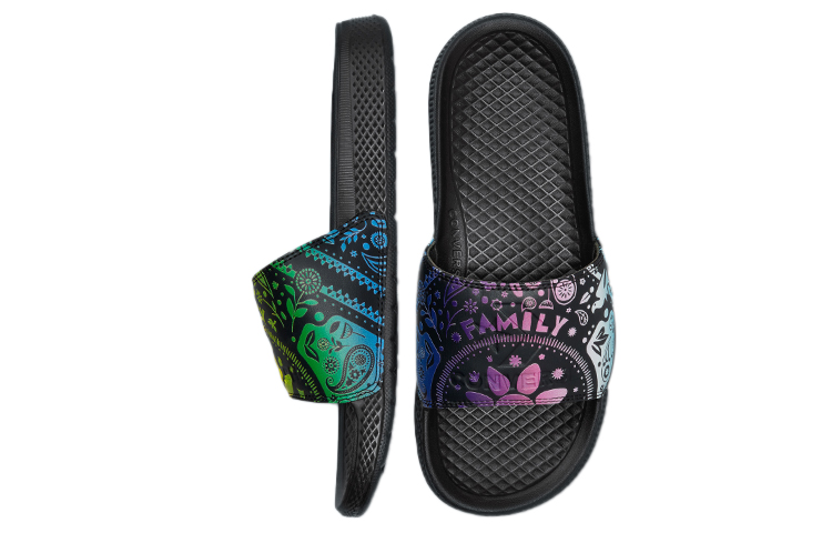 Shop Converse All Star Slide ''Pride'' Scarpe. A02656C
