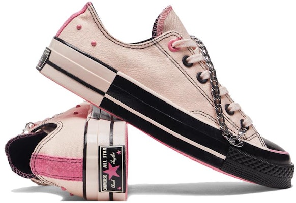 Converse Kanvas Rendah 'Pink dan Hitam' A09542C Lookbook Converse Kanvas Rendah 'Pink dan Hitam' A09542C