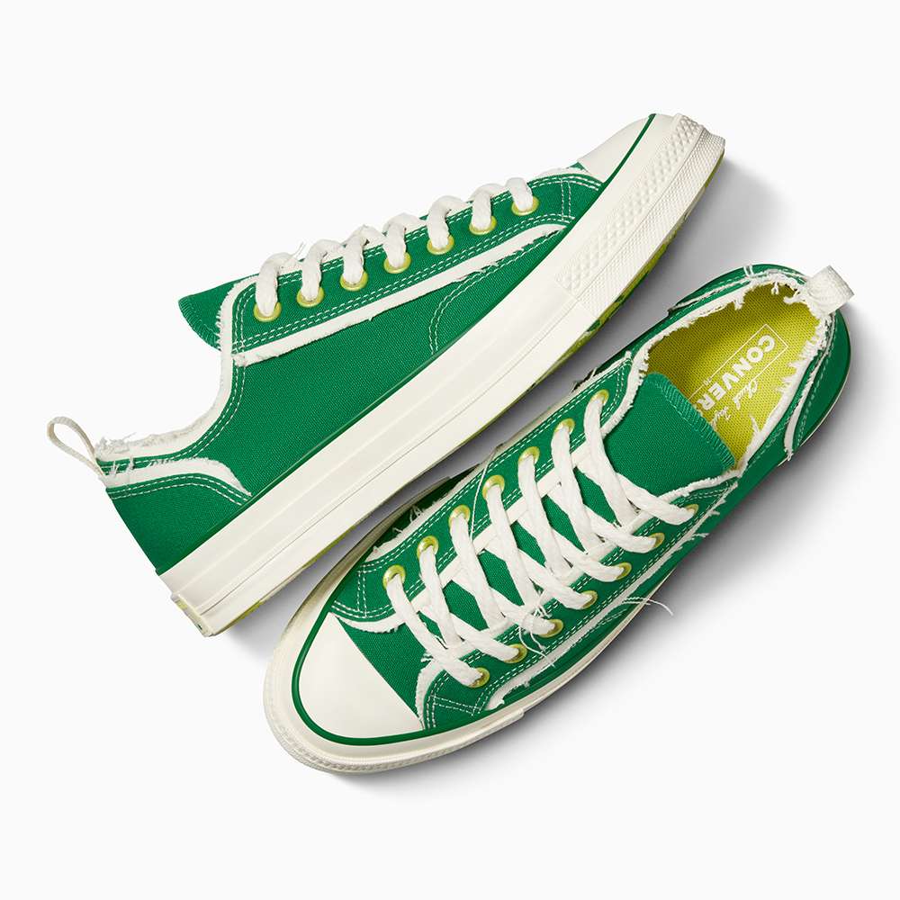 Shop Converse Chuck 70 休閒鞋 A13852C