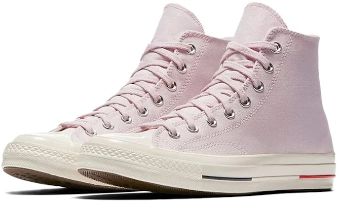 Converse Chuck 70 Heritage Court Hi Top 'Barely Rose' Warna Merah Jambu Lembut 160492C Lookbook Converse Chuck 70 Heritage Court Hi Top 'Barely Rose' Warna Merah Jambu Lembut 160492C