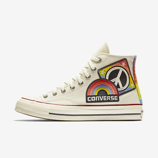 Shop Converse Chuck 70 Hi '1er Desfile del Orgullo' 158420C-100