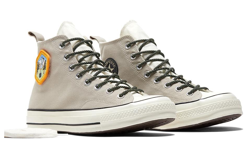 Lookbook チャック70 ハイ "ビーチストーン" A06076C