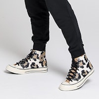 チャック70 ハイ "アーカイブノマドカーキ" 168904C Sizing チャック70 ハイ "アーカイブノマドカーキ" 168904C