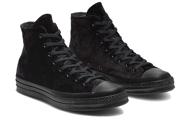 Lookbook Converse Chuck 70 High Velvet 'Triple Black' Hitam Polos 165170C