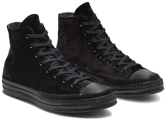 Converse Chuck 70 High Velvet 'Triple Black' Hitam Polos 165170C Lookbook Converse Chuck 70 High Velvet 'Triple Black' Hitam Polos 165170C
