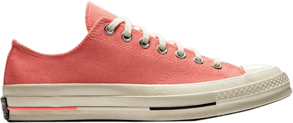 Converse Chuck 70 Low 'Crimson Pulse' dalam warna merah terang. 160522C-672 Buy Converse Chuck 70 Low 'Crimson Pulse' dalam warna merah terang. 160522C-672