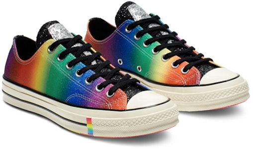 Converse Chuck 70 Low 'Pride Pelangi Berkilauan' 165714C Lookbook Converse Chuck 70 Low 'Pride Pelangi Berkilauan' 165714C