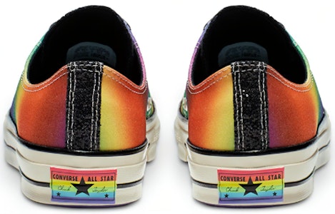 Converse Chuck 70 Low 'Pride Pelangi Berkilauan' 165714C Shop Converse Chuck 70 Low 'Pride Pelangi Berkilauan' 165714C