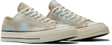 Lookbook Converse Chuck 70 Low 'Spray Paint - Beach Stone' dalam Bahasa Melayu. A05026C