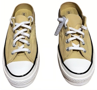 컨버스 척 70 뮬 "옐로우 화이트" A03536C Lookbook 컨버스 척 70 뮬 "옐로우 화이트" A03536C