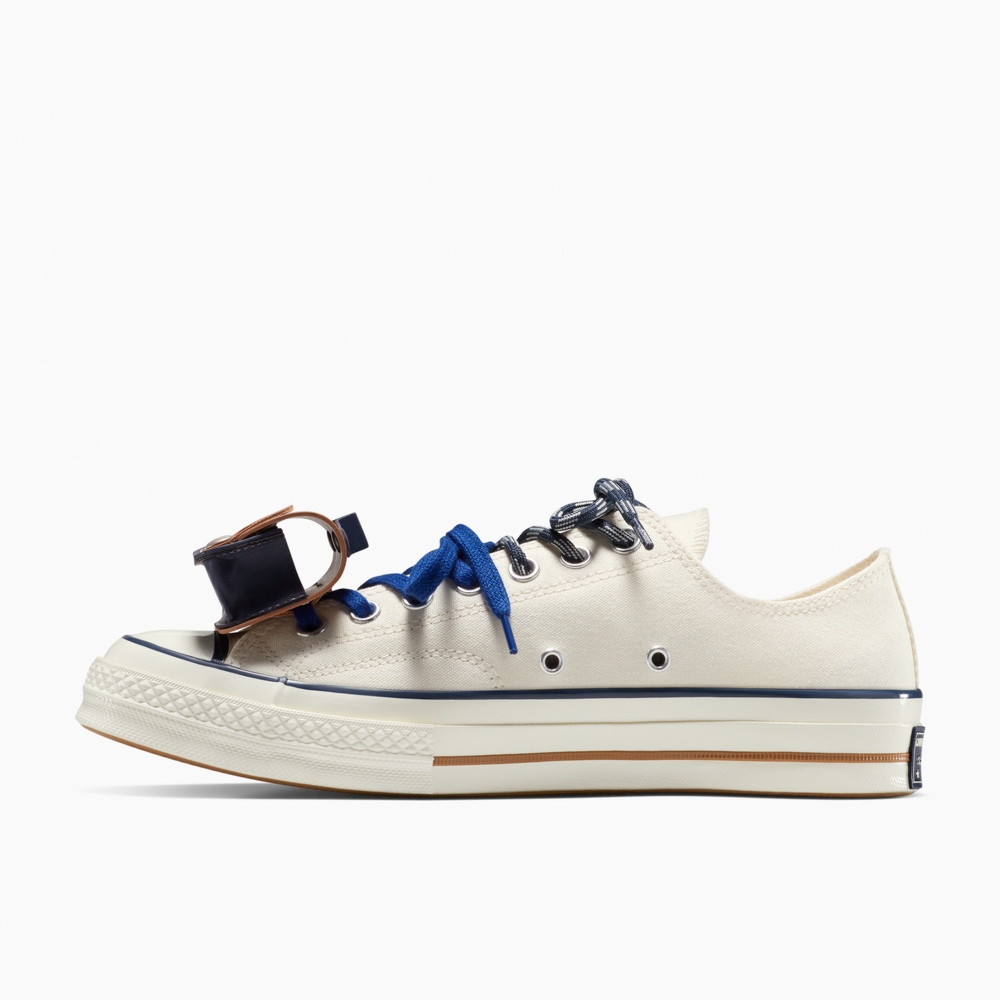 Lookbook (W) コンバース チャック 70 OX エグレット ネイビー インセンスド カジュアルシューズ 白 A16582C