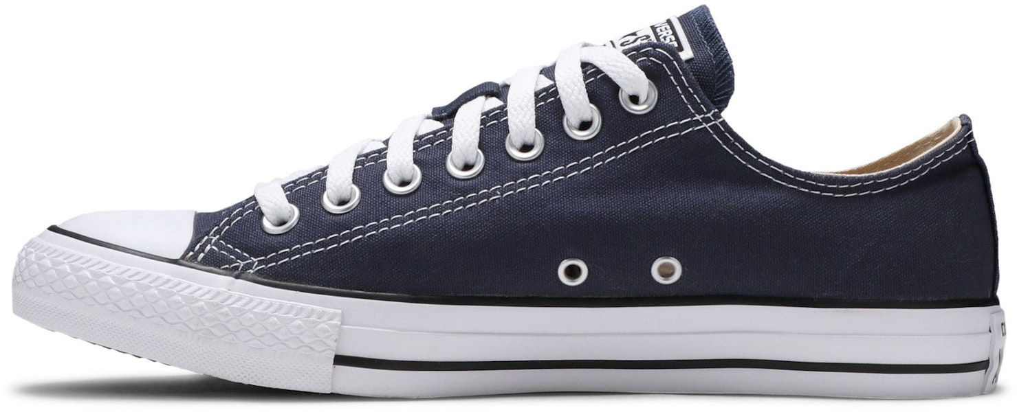 Converse Chuck Taylor All-Star Ox 'Navy Biru' M9697C Lookbook Converse Chuck Taylor All-Star Ox 'Navy Biru' M9697C