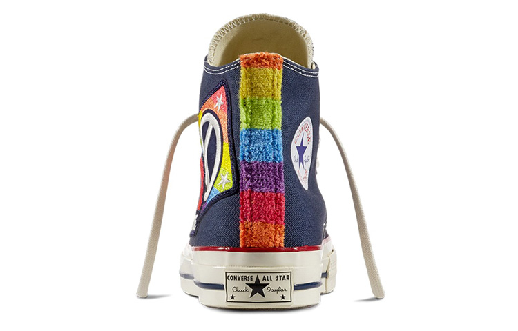 Shop 匡威Chuck Taylor All Star 1970s高帮蓝色1st骄傲游行 158419C