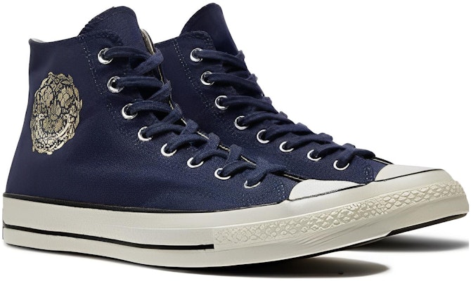 Converse Chuck 70 'Vintage Floral Navy' Bunga Vintage Biru Tua A04486C Lookbook Converse Chuck 70 'Vintage Floral Navy' Bunga Vintage Biru Tua A04486C
