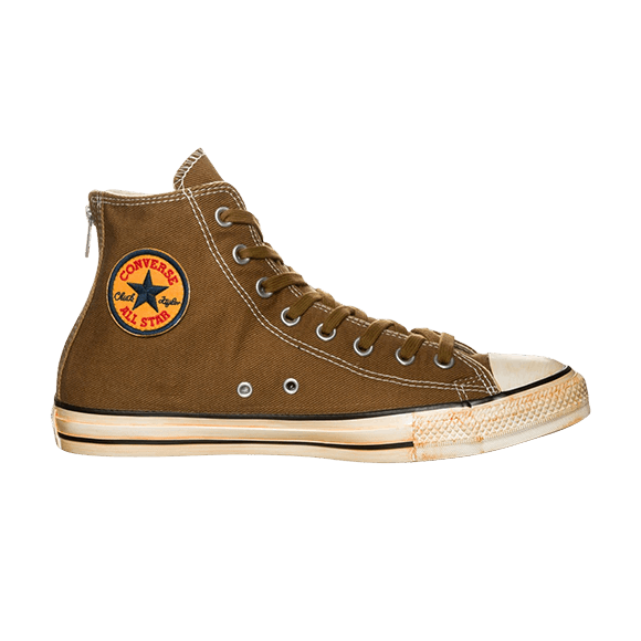 converse with star on back