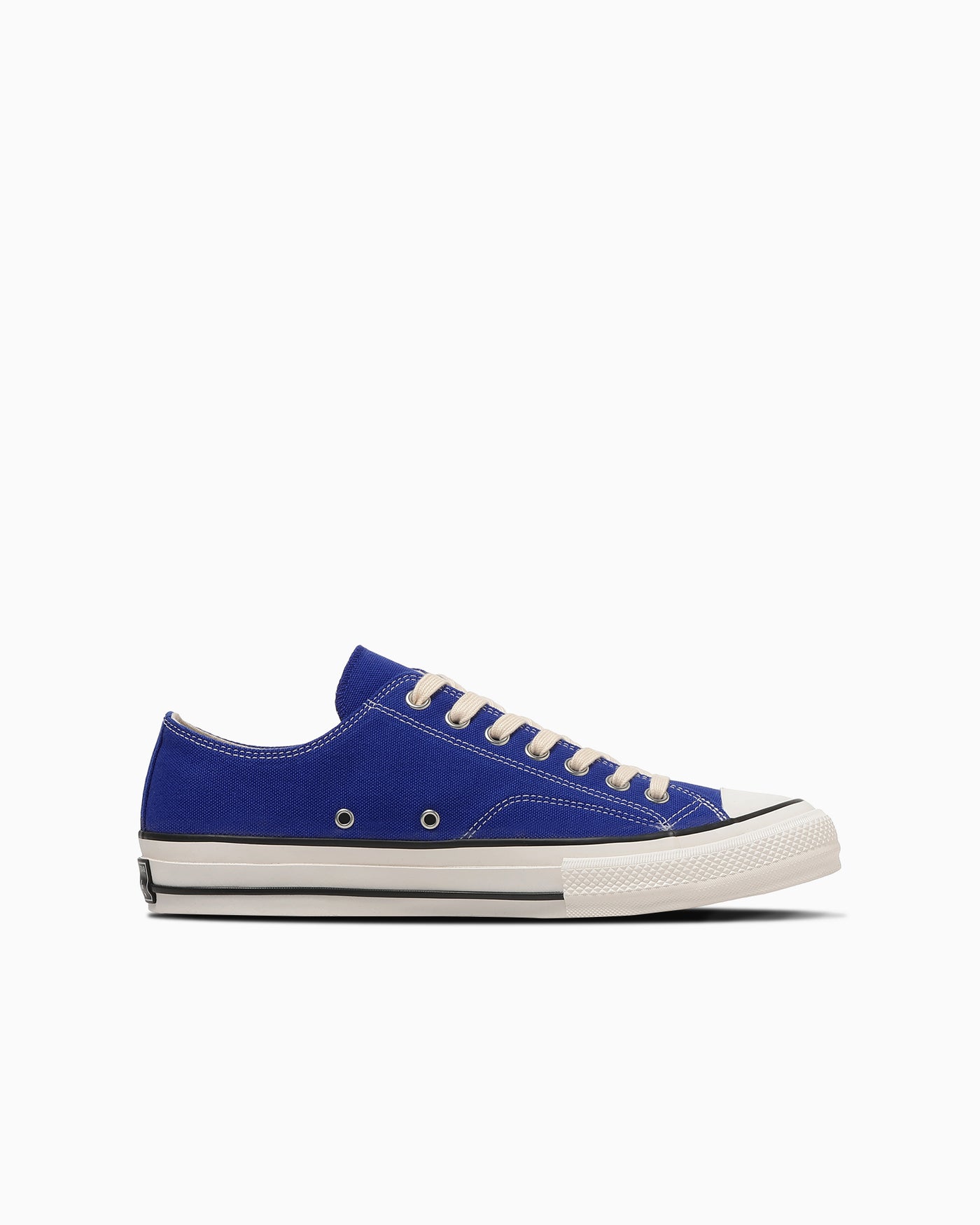 Lookbook Converse Chuck Taylor All Star Canvas Ox Low-Top Sneakers Biru 33900040
