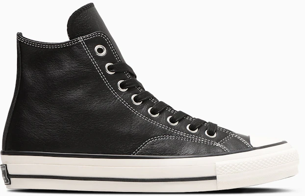 匡威Chuck Taylor全皮高帮运动鞋黑色 33900010 Lookbook 匡威Chuck Taylor全皮高帮运动鞋黑色 33900010