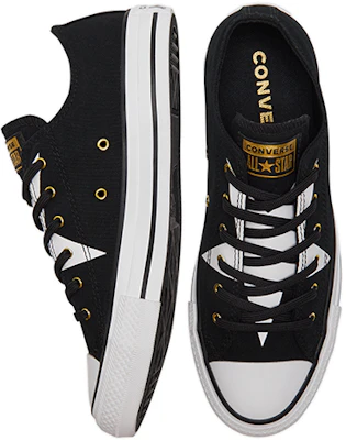 Sneakers Converse Chuck Taylor All Star Hitam/Putih/Emas A02580C Shop Sneakers Converse Chuck Taylor All Star Hitam/Putih/Emas A02580C