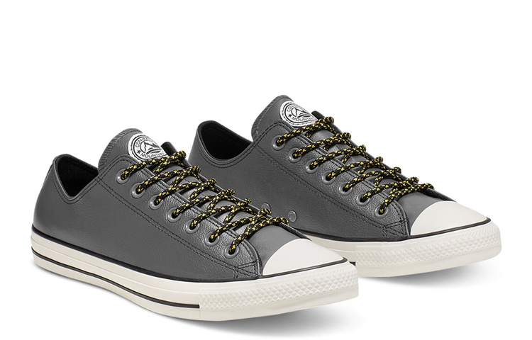 Lookbook Converse Tumbled Leather Chuck Taylor All Star 'Kelabu Putih' 165961C