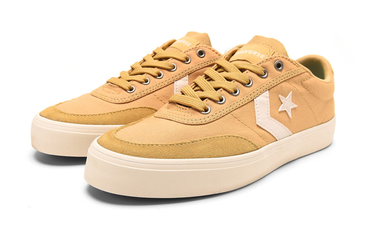 Lookbook Converse Courtland 'Emas Klub' 163201C