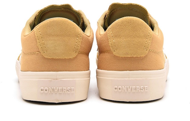 Converse Courtland 'Kelab Emas' 163201C Shop Converse Courtland 'Kelab Emas' 163201C