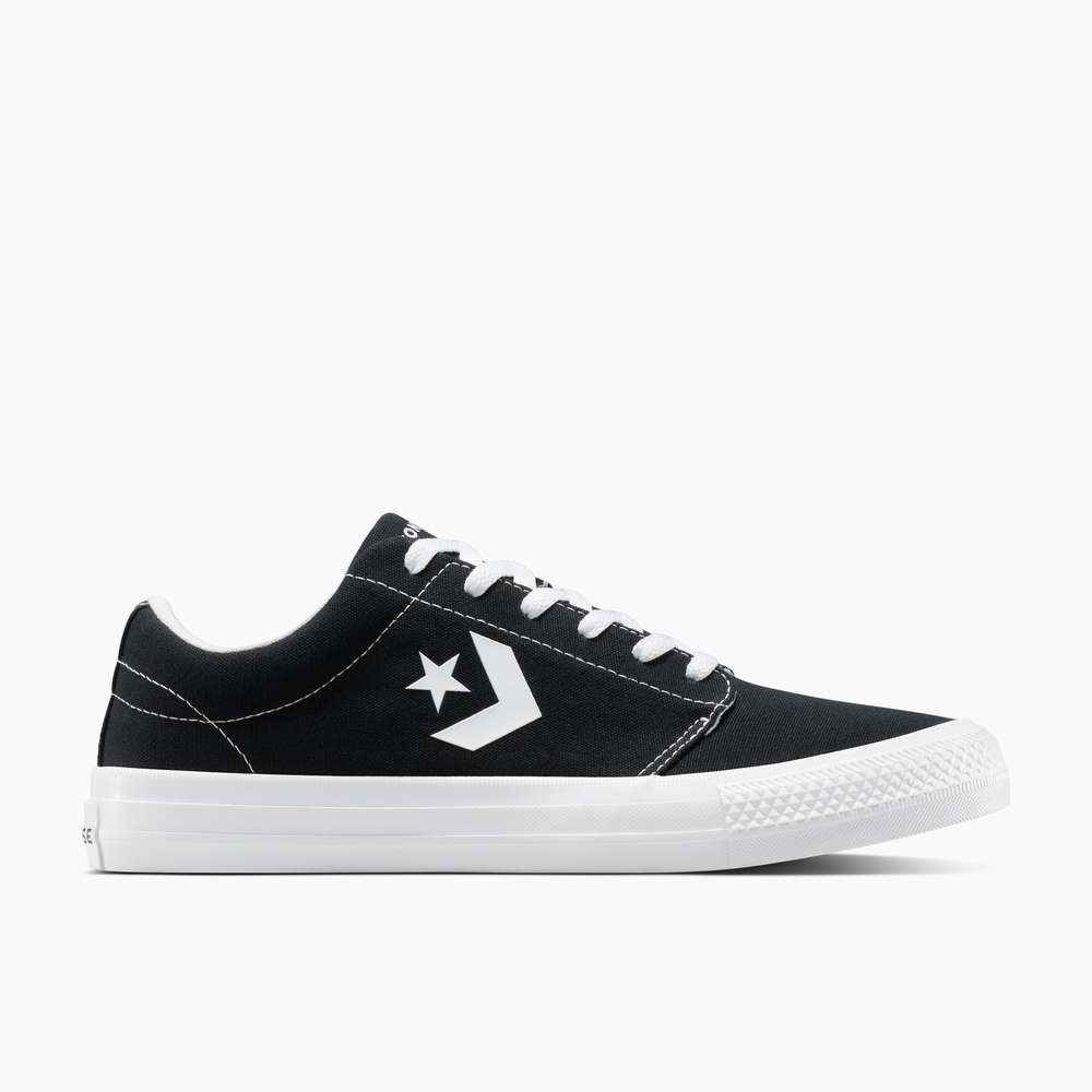 Order Converse Day One Classic Ox Hitam/Putih Kasut Kasual A15625C