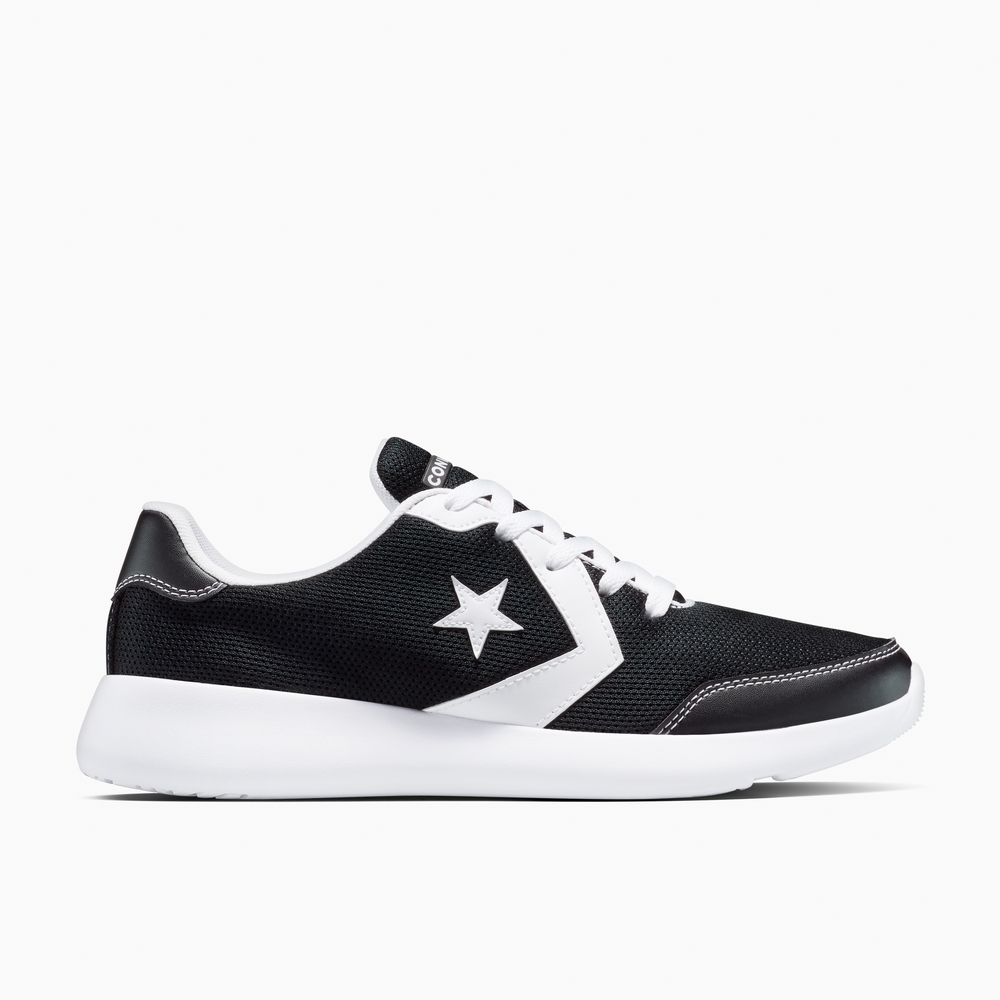 Order Kasut Converse Day One Trainer OX Hitam/Putih Kasual A15631C