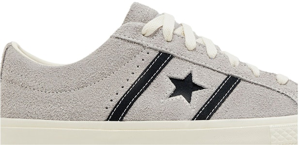 Converse One Star Academy Pro Suede 'Hitam Neutral Sepenuhnya' A07619C Order Converse One Star Academy Pro Suede 'Hitam Neutral Sepenuhnya' A07619C