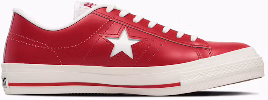 Shop Converse One Star J 球鞋 紅色 33702940