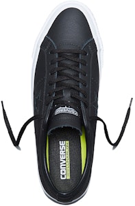 Converse Unisex One Star Kulit Sepatu Low-Top Hitam/Putih 153714C Shop Converse Unisex One Star Kulit Sepatu Low-Top Hitam/Putih 153714C