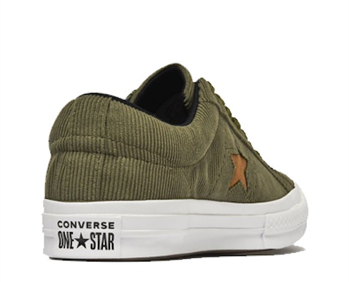 Converse One Star Low 'Medium Olive' Warna Hijau Zaitun 161630C Lookbook Converse One Star Low 'Medium Olive' Warna Hijau Zaitun 161630C