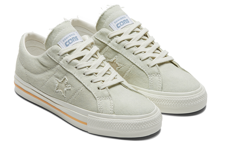 Shop 匡威 One Star Pro Low '牛仔布' A02289C