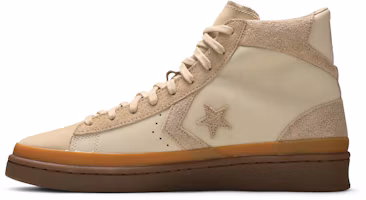 Lookbook Converse Pro Leather High '2000s Pack - Reese Forbes' zapatillas. 166595C