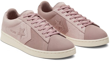 Converse Pro Leather Low 'Suede Earth Tone - Abu-abu Bayangan' 167890C Lookbook Converse Pro Leather Low 'Suede Earth Tone - Abu-abu Bayangan' 167890C