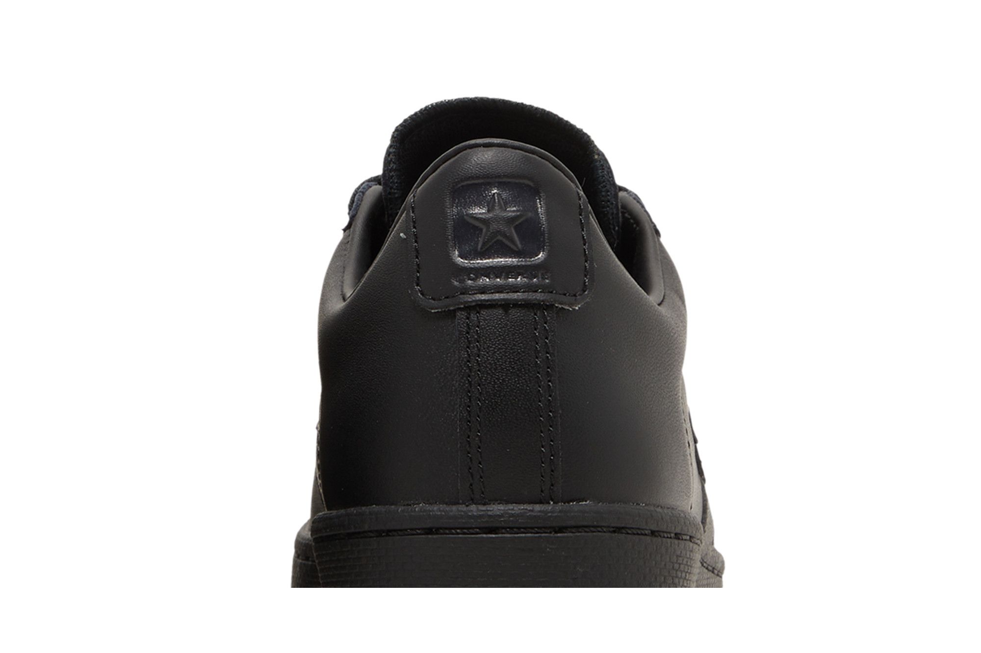 Sizing Converse Pro Leather Low ''Nero Monocolore'' 167602C