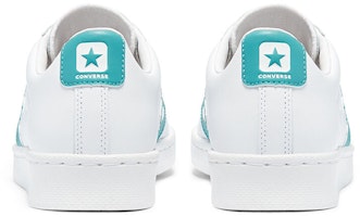 匡威 Cons Pro Leather 低筒 皮革板鞋 男女同款 白藍 Shop 匡威 Cons Pro Leather 低筒 皮革板鞋 男女同款 白藍