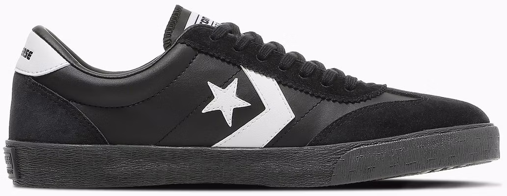 Converse Roadclassic SK SY Ox 經典帆布鞋 黑白配色 33702650 Lookbook Converse Roadclassic SK SY Ox 經典帆布鞋 黑白配色 33702650