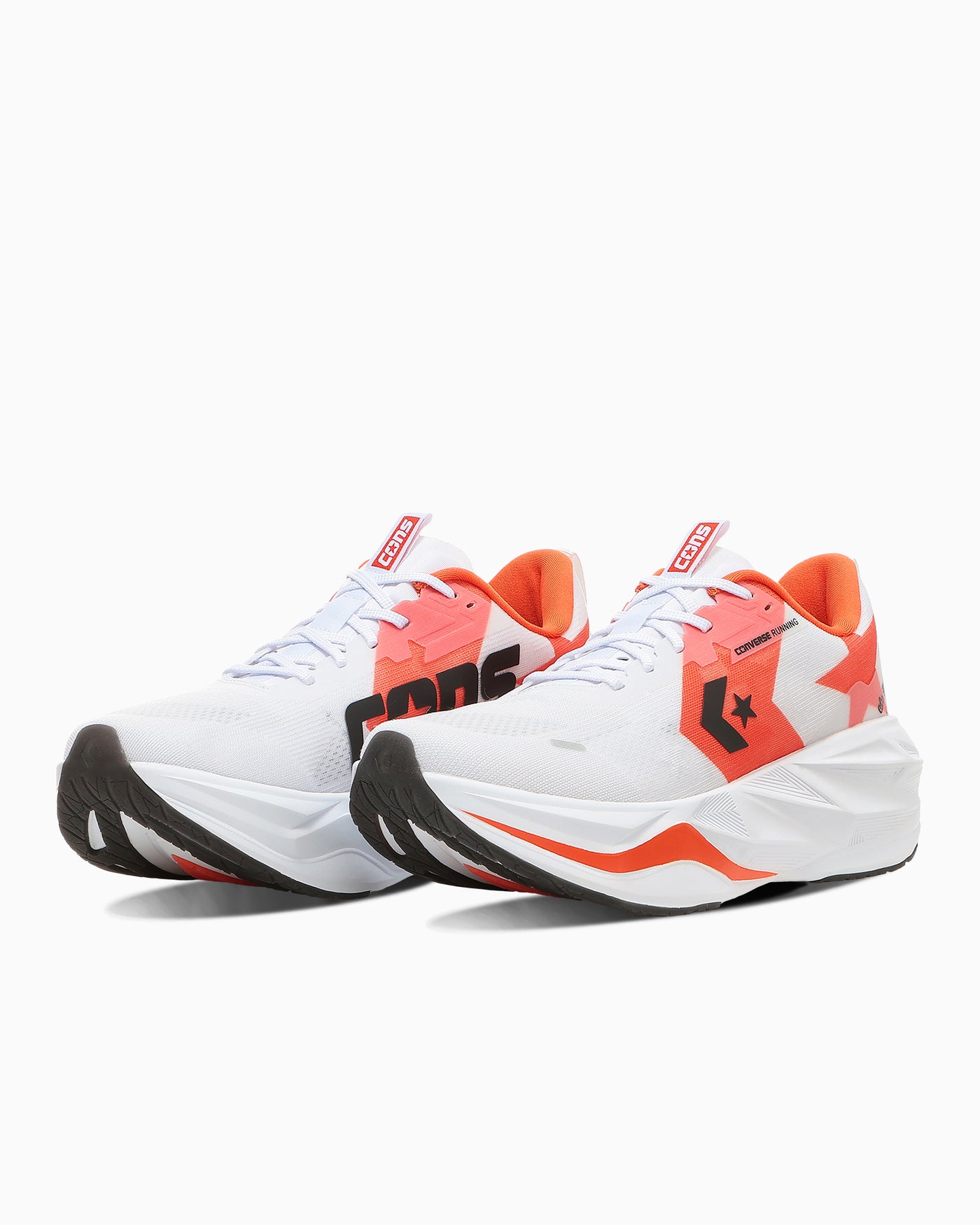 Order Converse Run Star Hike ''Itsuka'' Sepatu Putih/Jingga 33600200