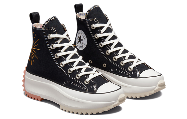 Lookbook Converse Run Star Hike Hitam/Emas 172433C