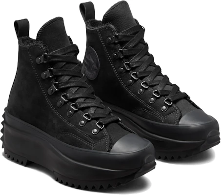 Converse Run Star Hike Tinggi 'Triple Black Sherpa' 173096C Lookbook Converse Run Star Hike Tinggi 'Triple Black Sherpa' 173096C