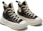Lookbook Converse Run Star Legacy CX Platform High 'Hari Valentine 2023'. A05137C