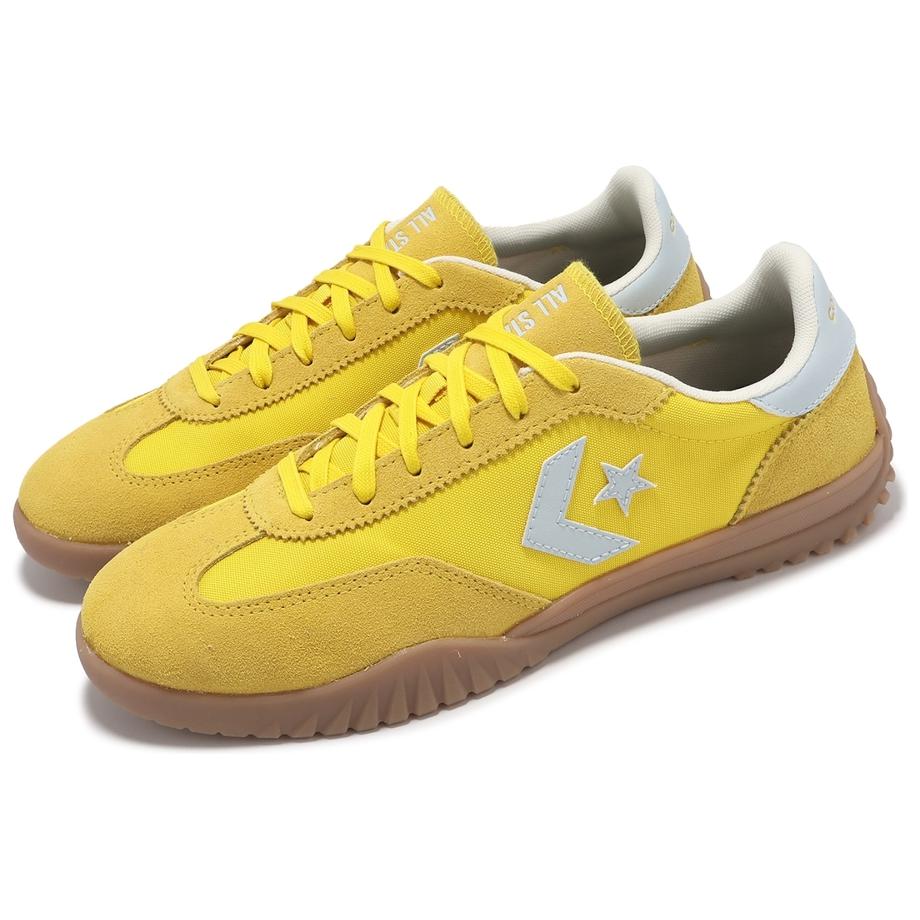 Shop Converse Run Star Trainer ''Goldene Wren'' A10373C