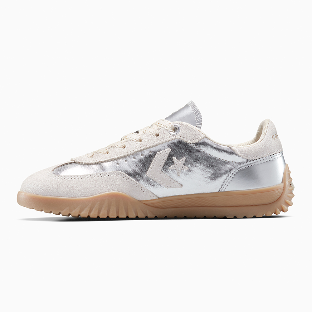 Shop Converse Run Star Trainer OX Low-Top Retro Sneakers Beige/Perak Kasut A15189C