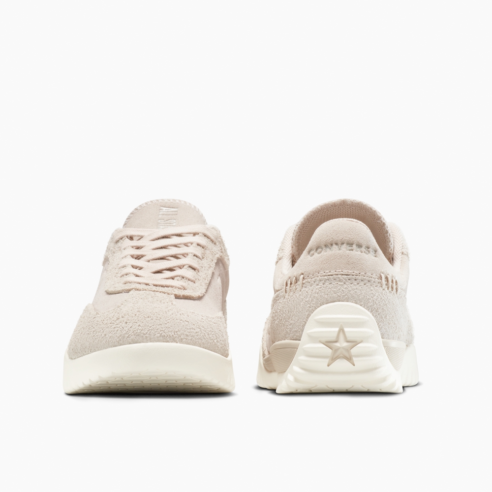 Details for (W) Converse Run Star Trainer OX 米色休闲帆布鞋 A13058C