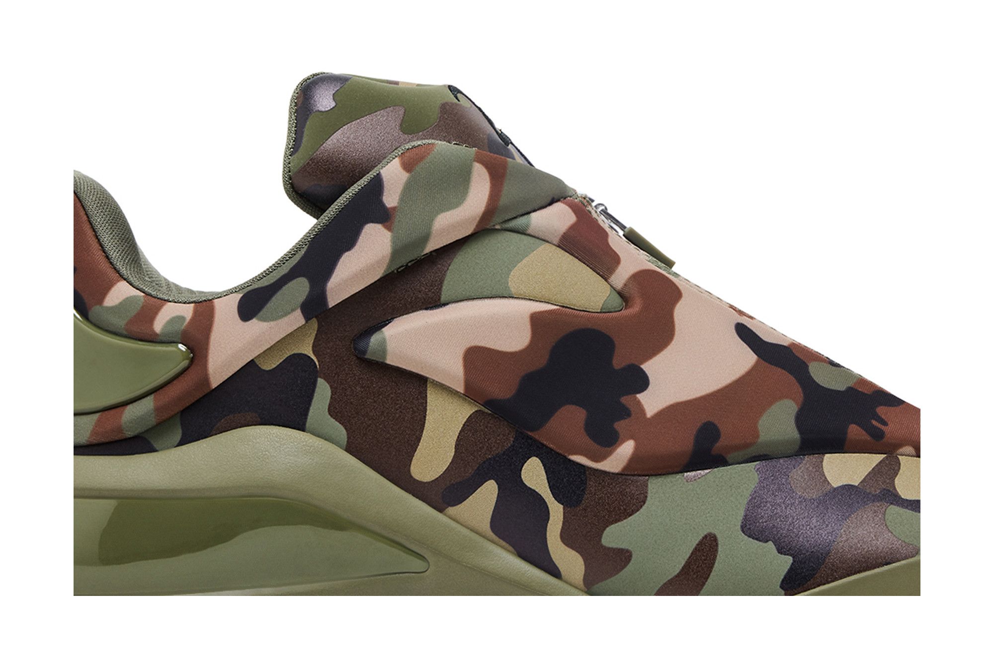 Lookbook Converse SHAI 001 Camo Sepatu Sneakers Pria Motif Kamuflase. A19839C