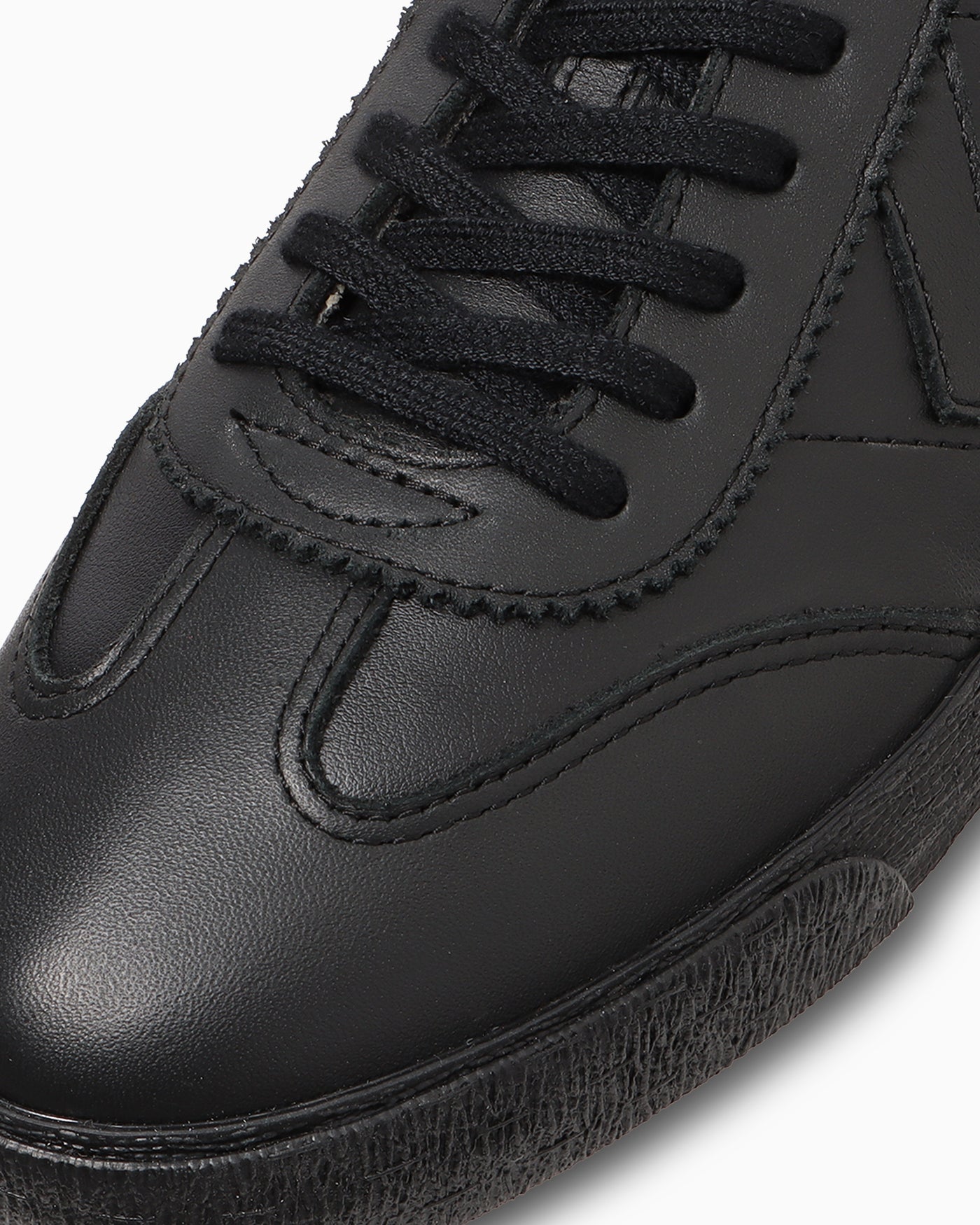 Sizing 컨버스 스키드 그립 로드 클래식 옥스 스니커즈 블랙 모노크롬 33702400