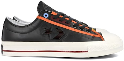 Converse Star Player Low 'Logo Mashup - Hitam' 167140C Order Converse Star Player Low 'Logo Mashup - Hitam' 167140C