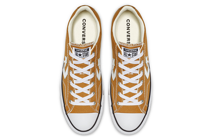 Shop Converse Star Player 低筒帆布鞋 黃白