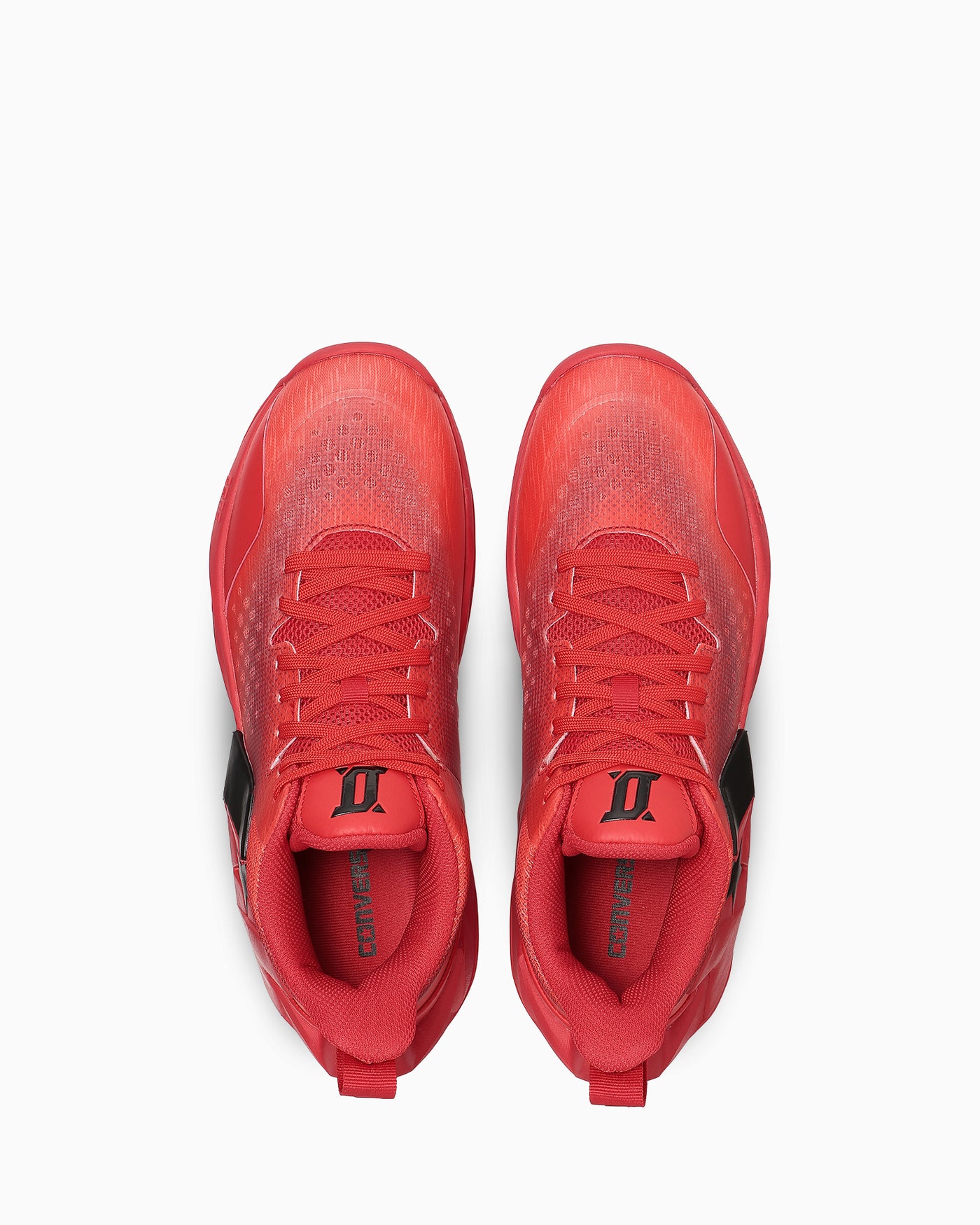 Shop Converse Unaverage 中帮运动鞋 红/黑 33500491