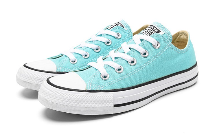 Lookbook Sneakers Converse Unisex All Star Ctas OX Biru 157643C